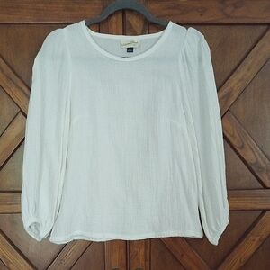 Universal Thread XS Ladies White Gauze Top